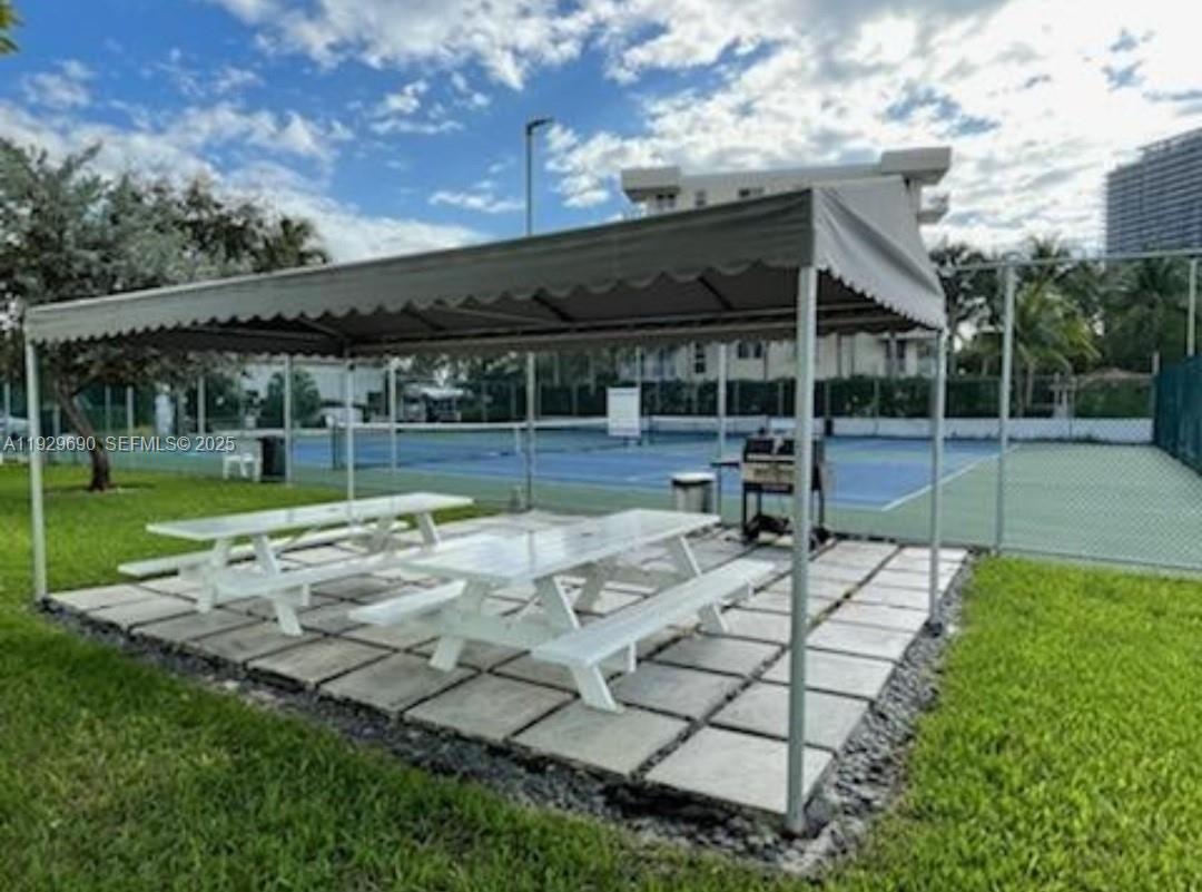 REEF WEST CONDO - Residential