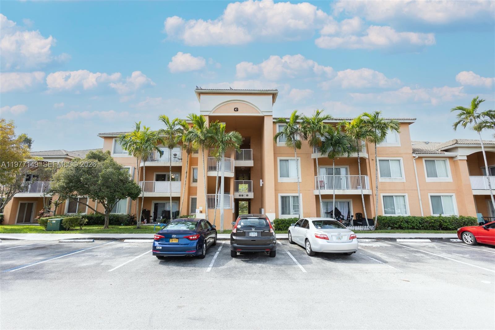 COURTYARDS AT DAVIE CONDO - Residential