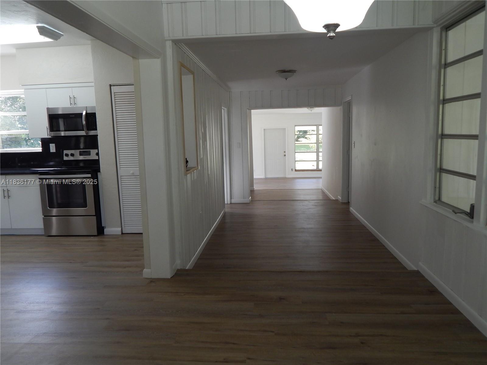 7800 SW 69th ave