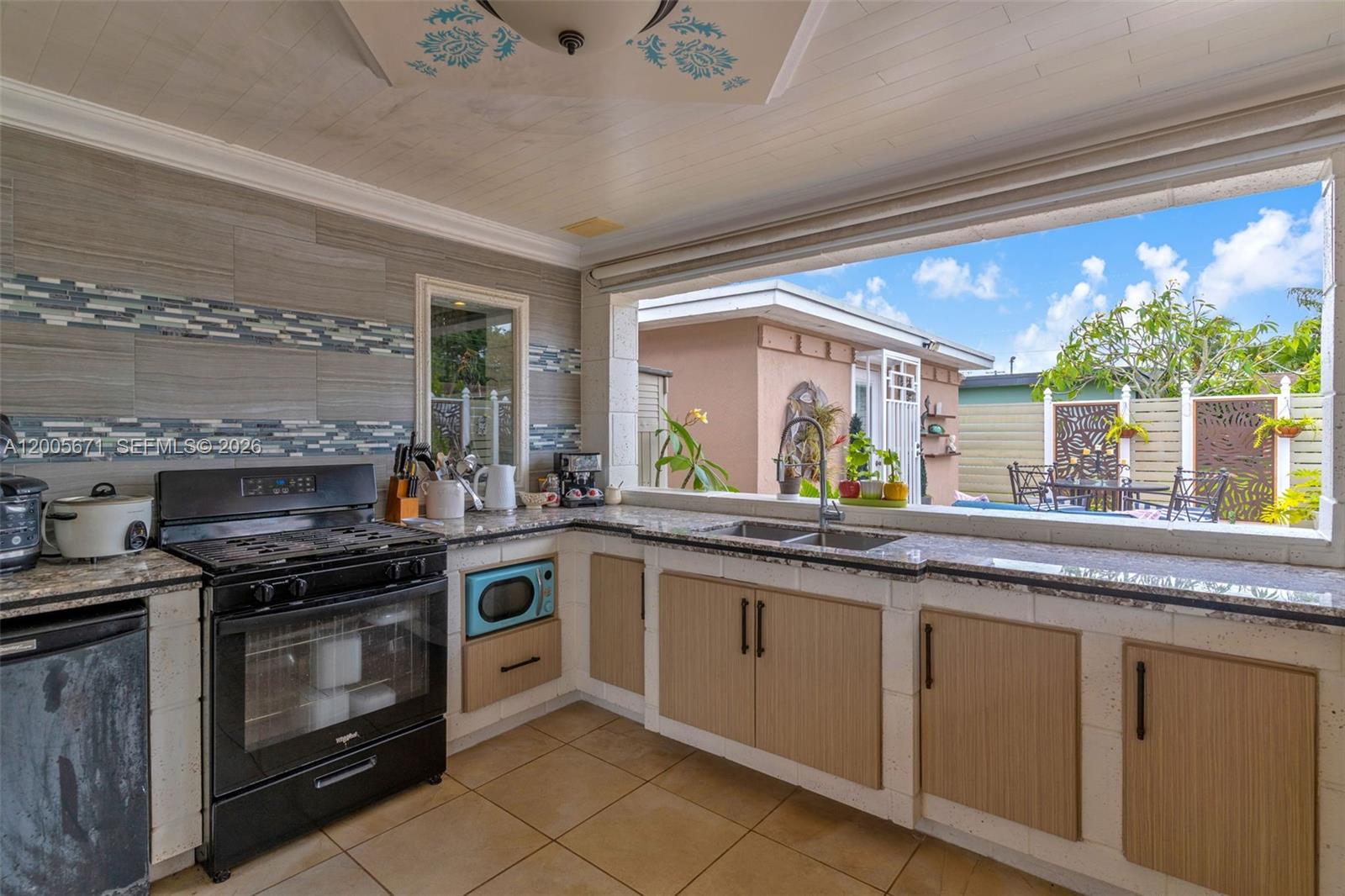 PALM SPRINGS NORTH SEC L - Residential