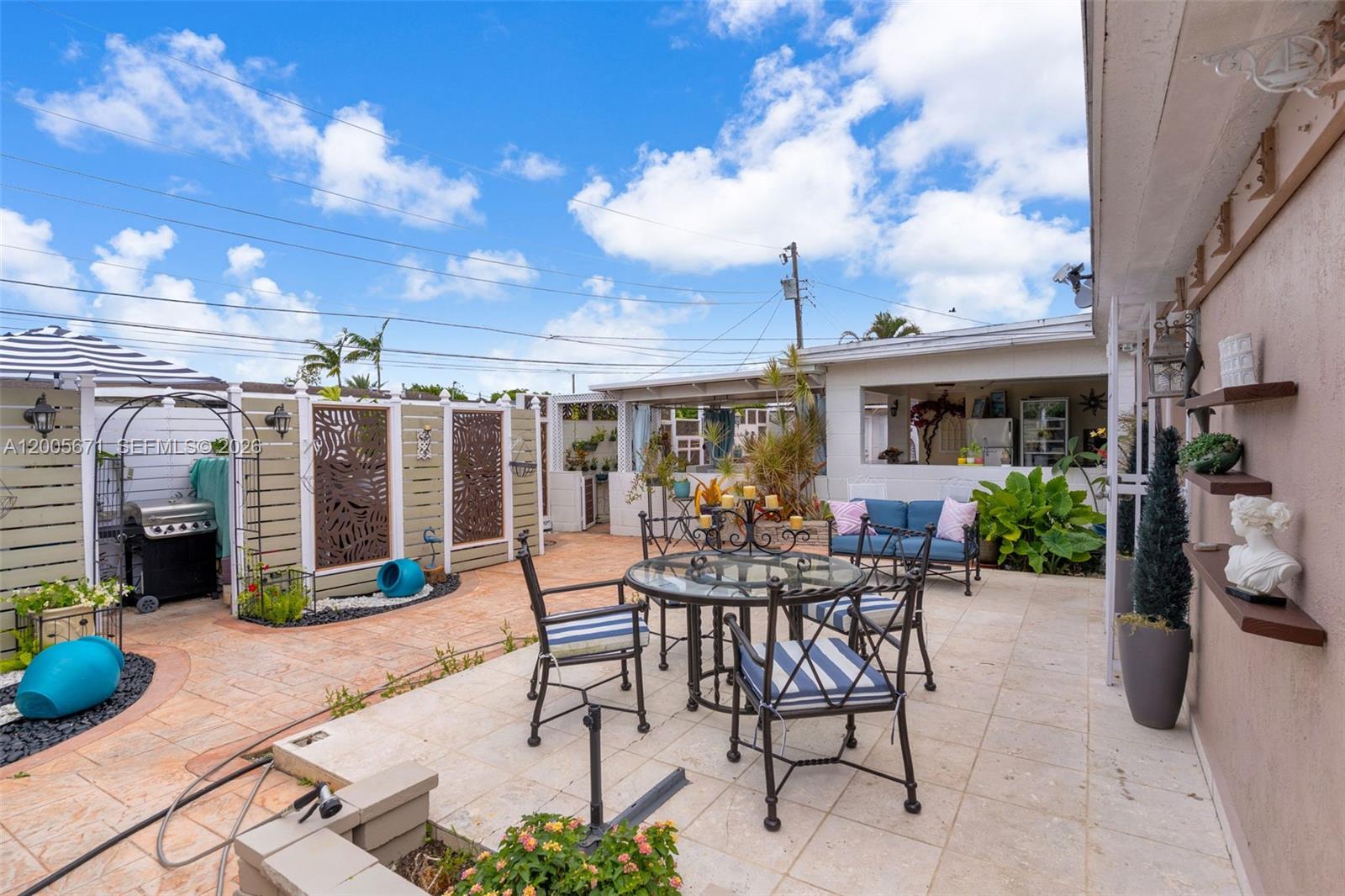 PALM SPRINGS NORTH SEC L - Residential