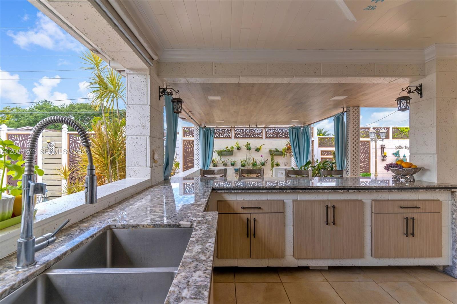 PALM SPRINGS NORTH SEC L - Residential