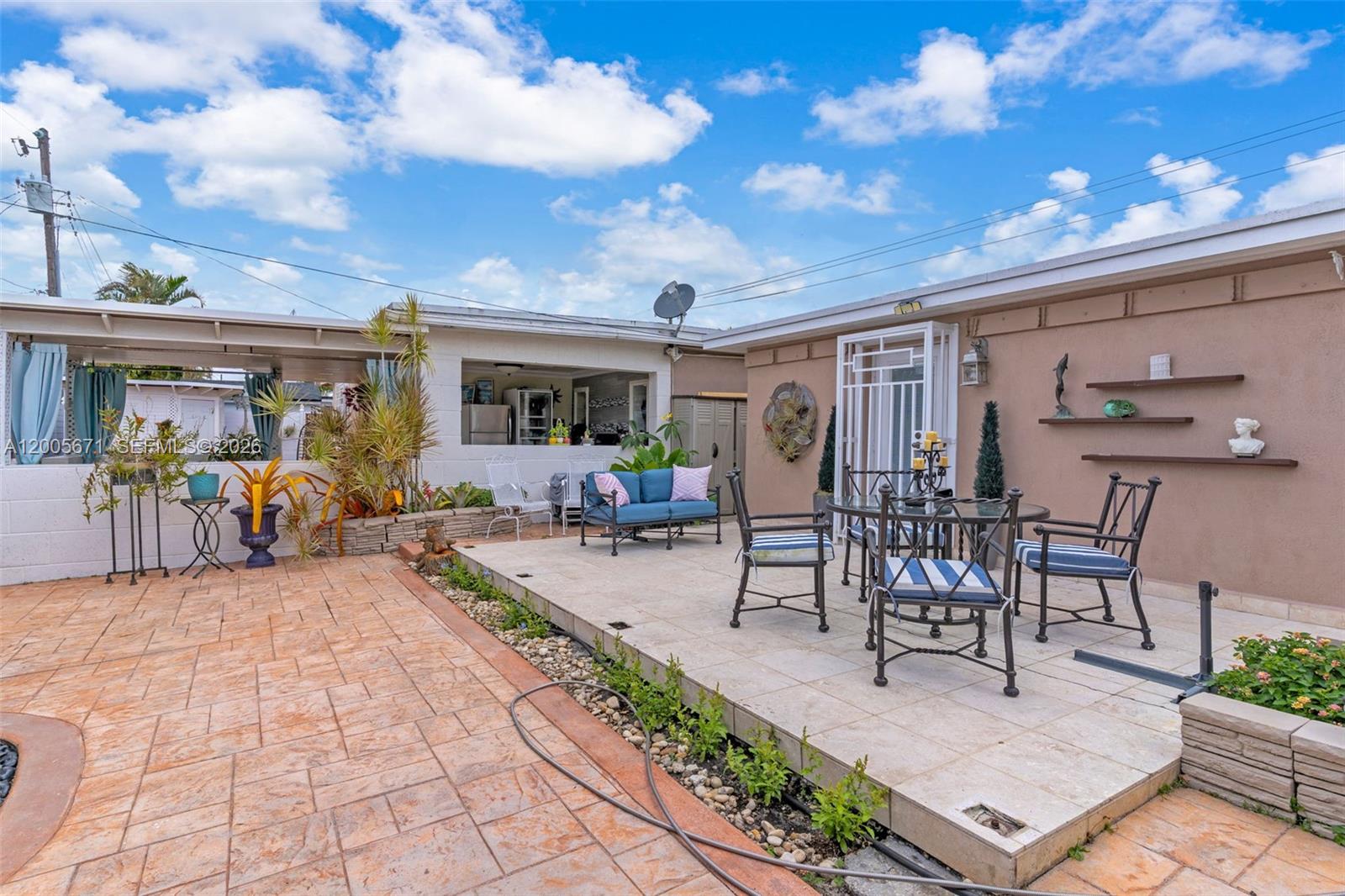 PALM SPRINGS NORTH SEC L - Residential