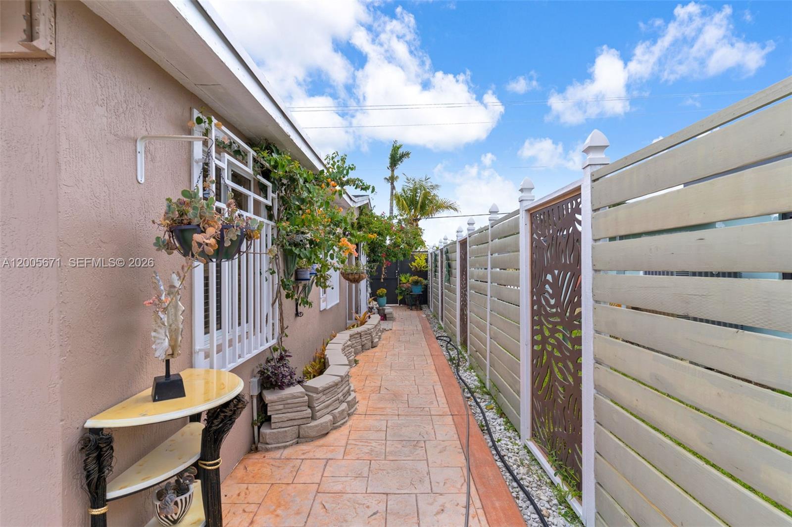 PALM SPRINGS NORTH SEC L - Residential