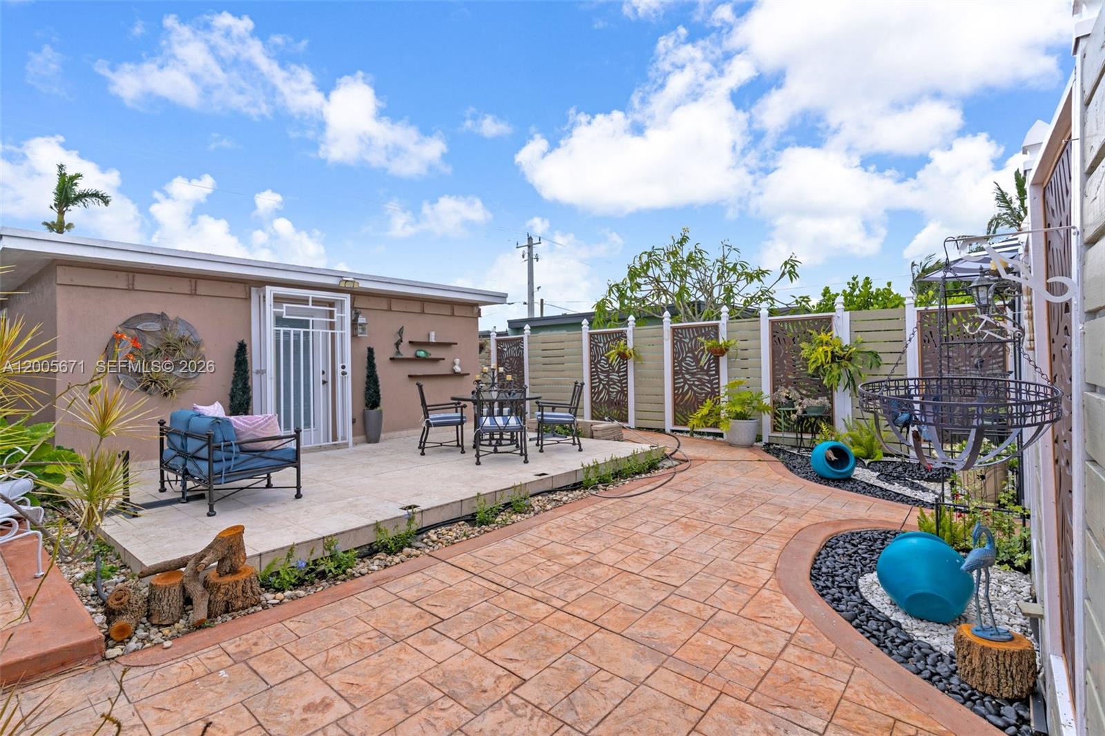 PALM SPRINGS NORTH SEC L - Residential