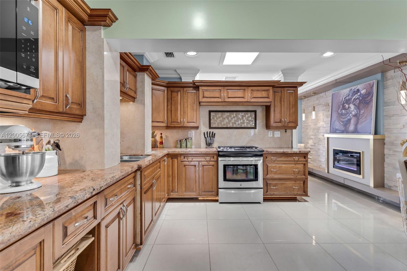 PALM SPRINGS NORTH SEC L - Residential