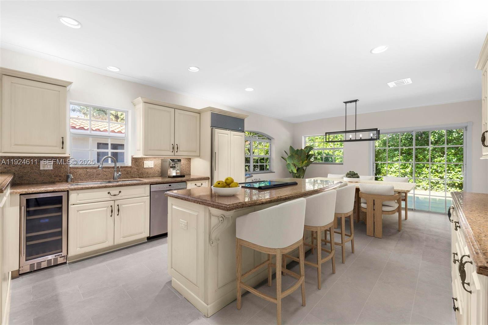 CORAL GABLES C C SEC 3 - Residential