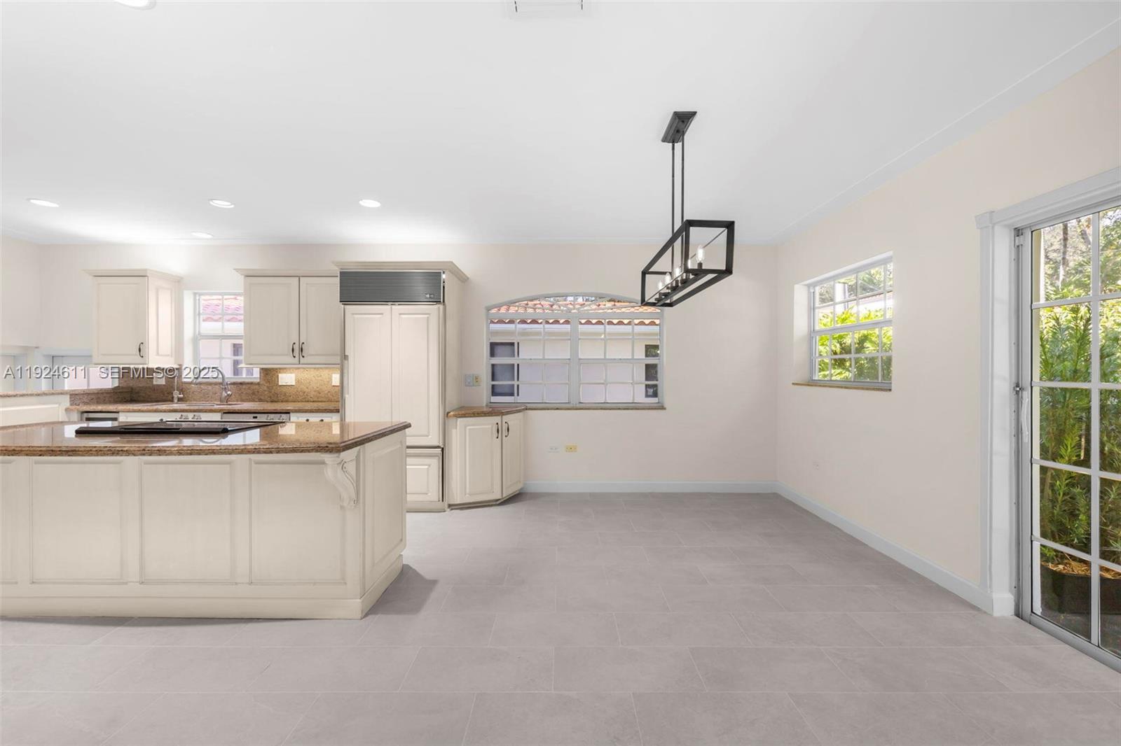 CORAL GABLES C C SEC 3 - Residential