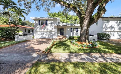 Photo of 911 Andres Ave, Coral Gables, FL 33134 (MLS # A11924611)