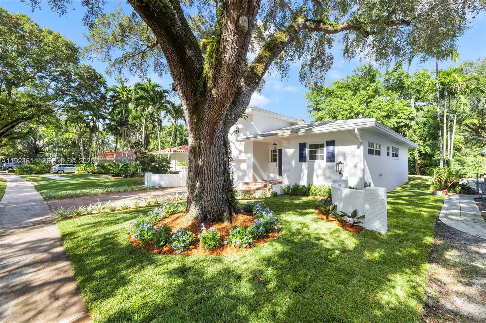 CORAL GABLES C C SEC 3 - Residential