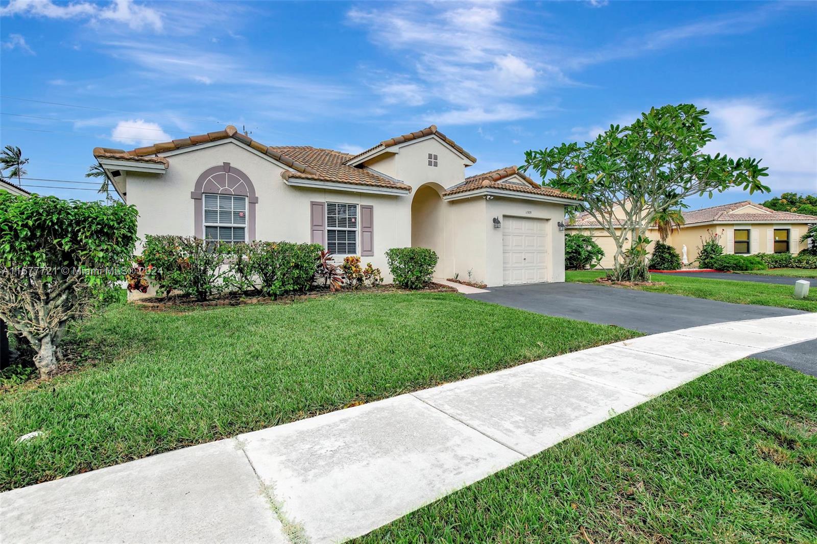 11909 Sw 17th Ct, Miramar, Broward County, Florida - 3 Bedrooms  
2 Bathrooms - 