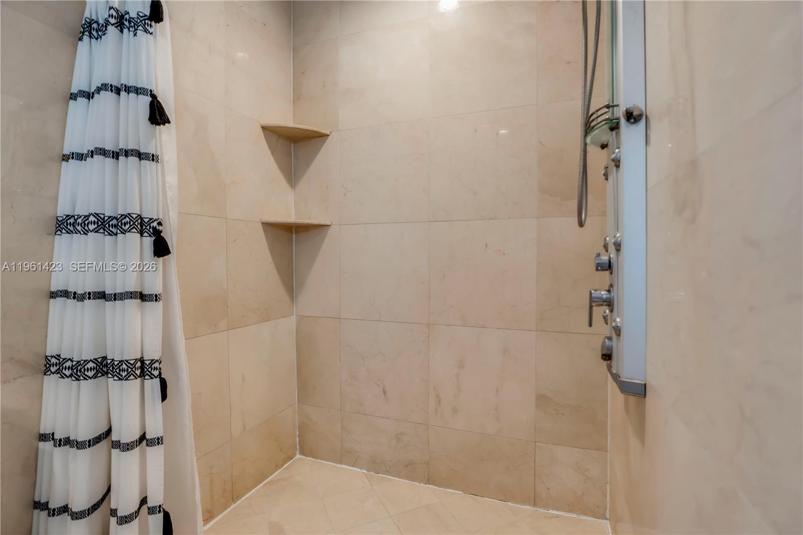 BOCA CHASE TR 9 B - Residential