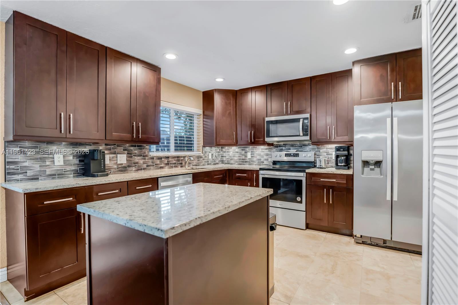 BOCA CHASE TR 9 B - Residential