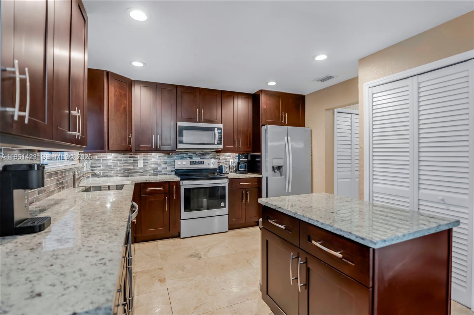 BOCA CHASE TR 9 B - Residential