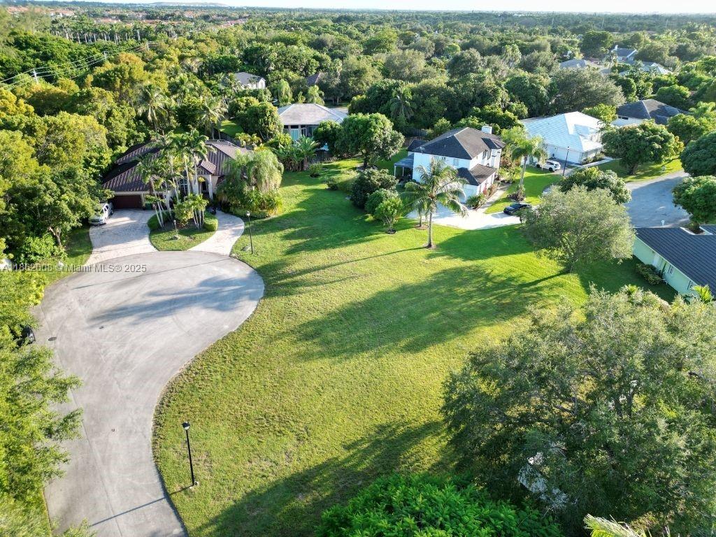 18460 SW 77 CT