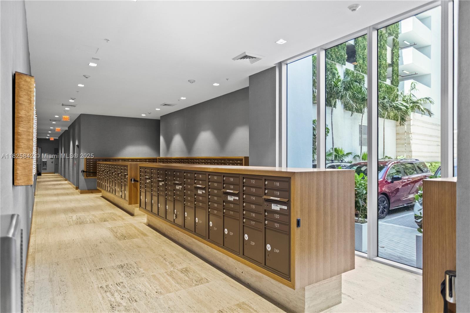 16385 Biscayne Blvd 1918