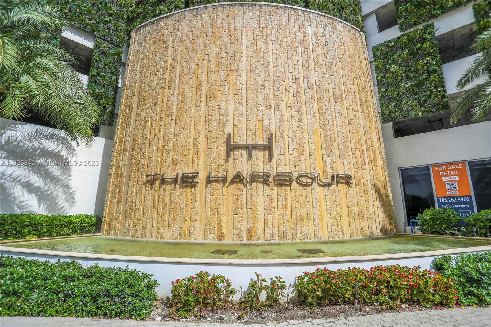 Contemporary Ocean View Living. This 2 bedroom plus den is the best of all worlds. Tile floors, quartz countertops, custom blinds, open kitchen, spacious balcony, floor-to-ceiling windows with ocean views. Enjoy the amenities such as a morning juice bar, gym , dance studio, spa with massage services, library-game area, gathering area , and open WiFi work area, semi-private elevators, beach sun tanning, water sport launch area, and private entry vestibule. The perfect City living building. 1 mile to the beach, 1 mile to the Brightline station, 1 mile to Aventura Mall, Restaurants, and Supermarkets.