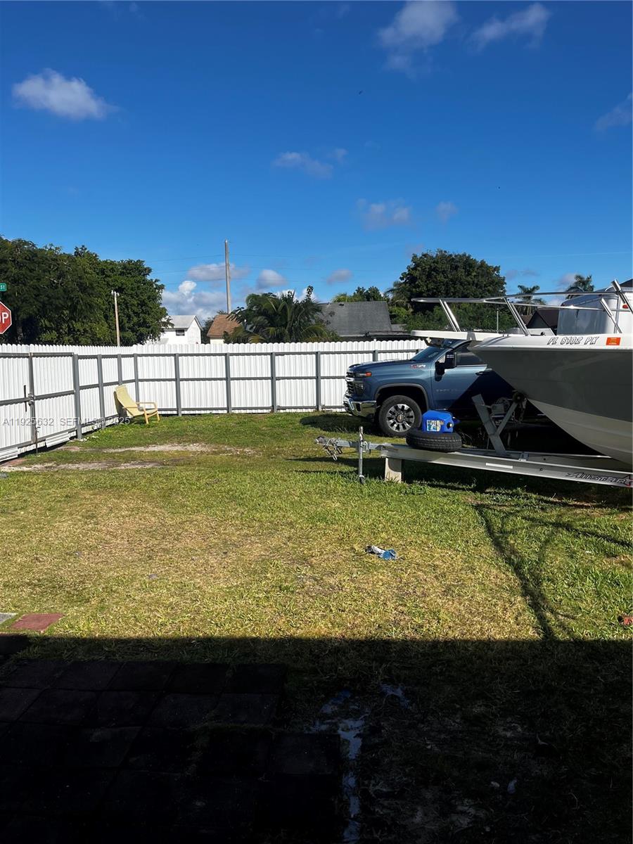 GREENWOOD VILLAS - Residential