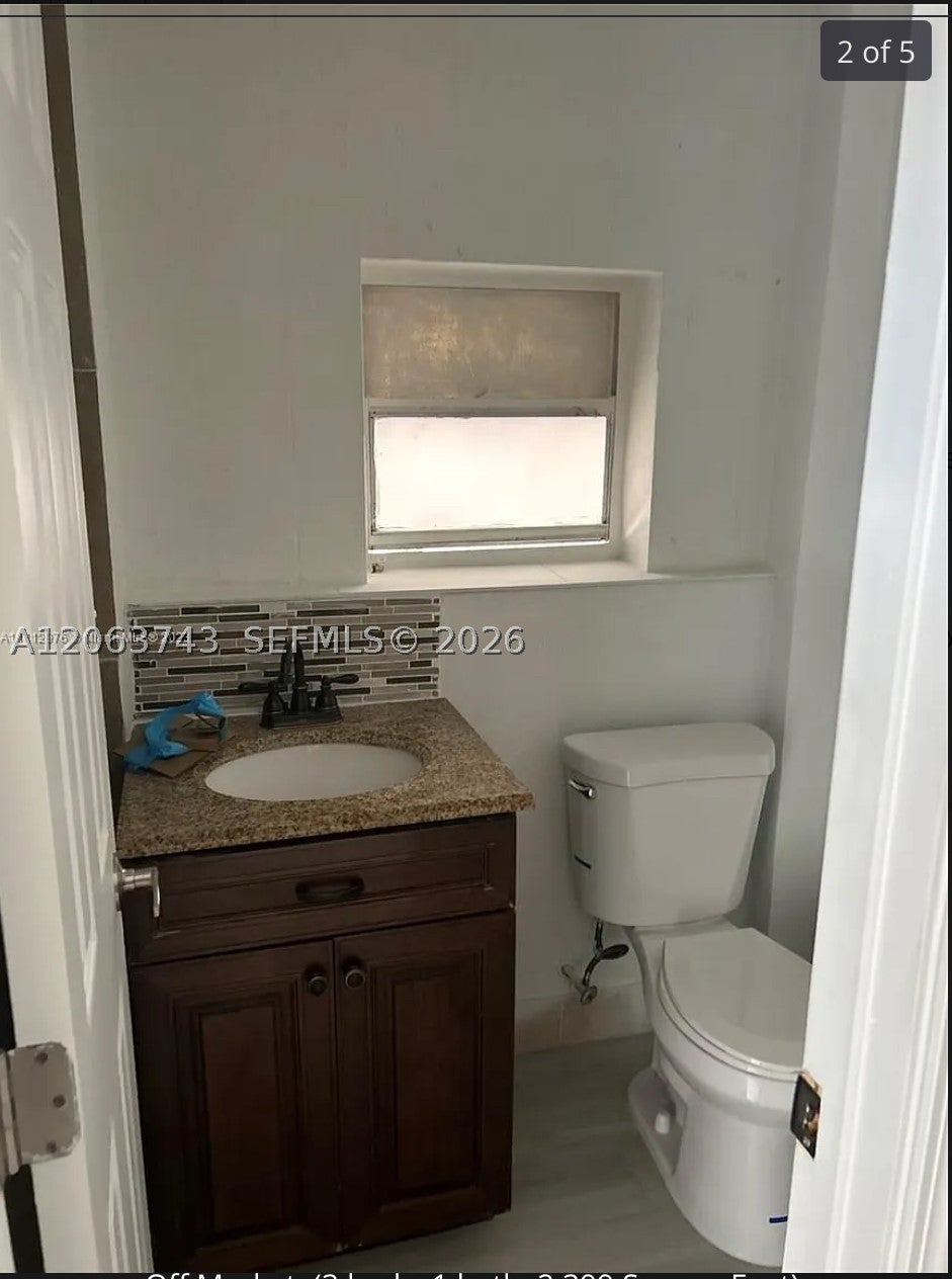 2215 NW 33rd St