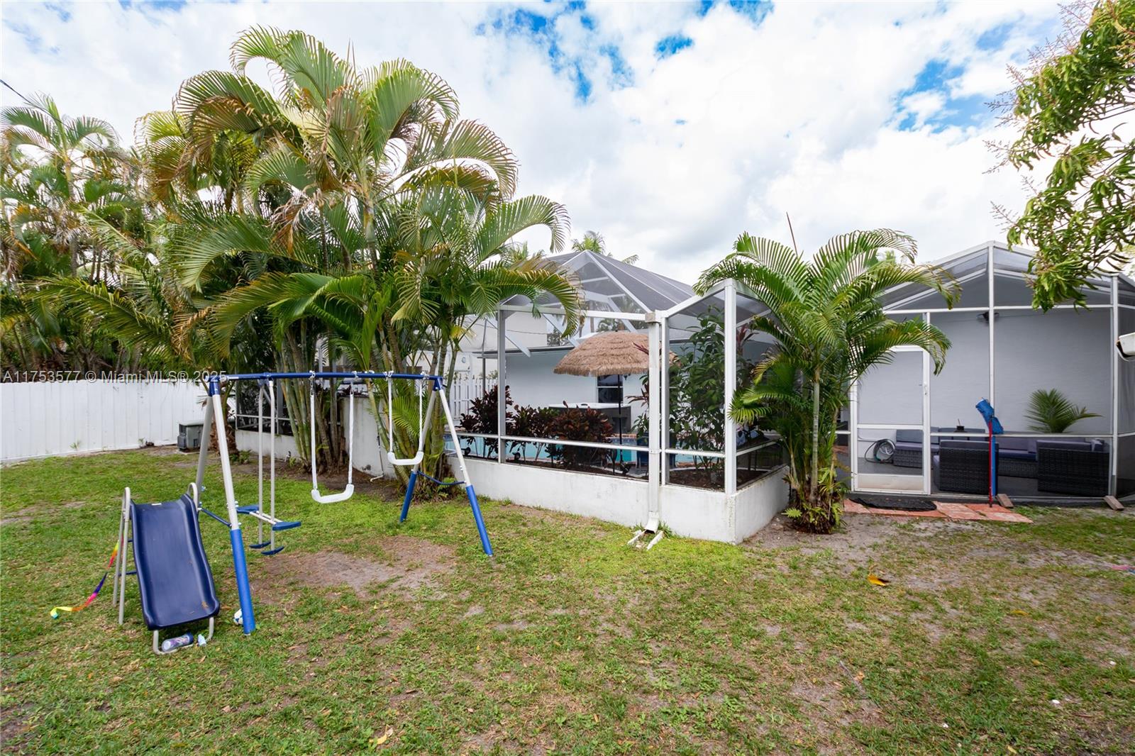 COUNTRY CLUB VILLAGE SEC - Residential Lease