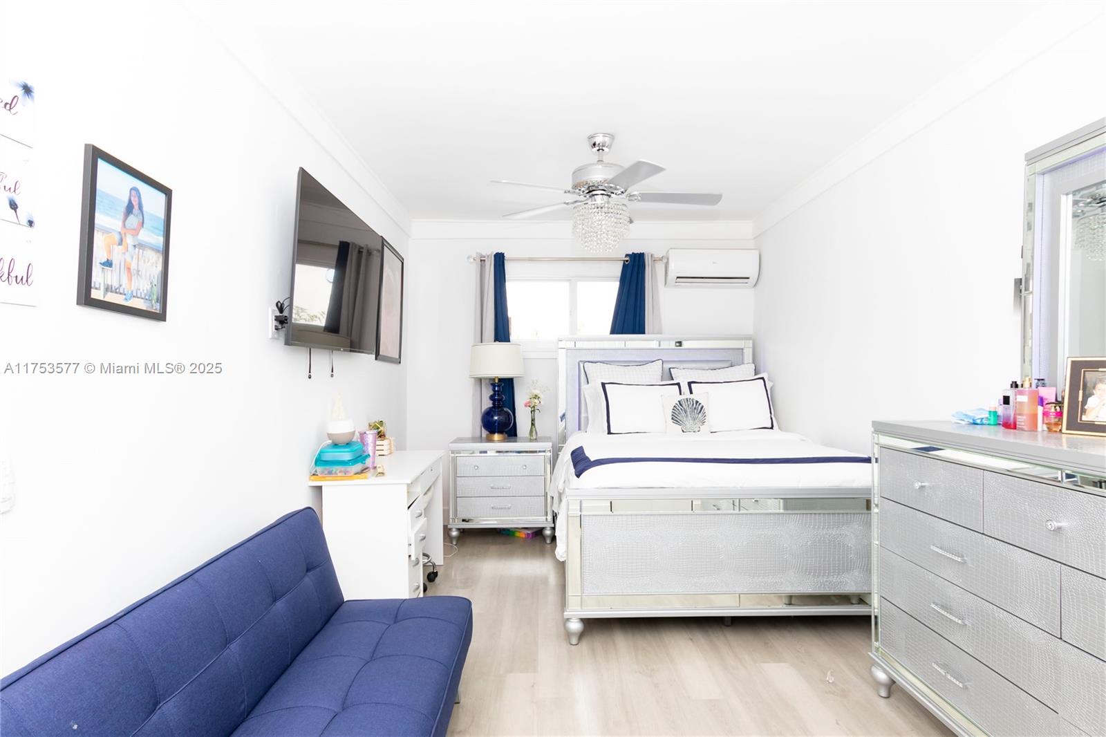COUNTRY CLUB VILLAGE SEC - Residential Lease