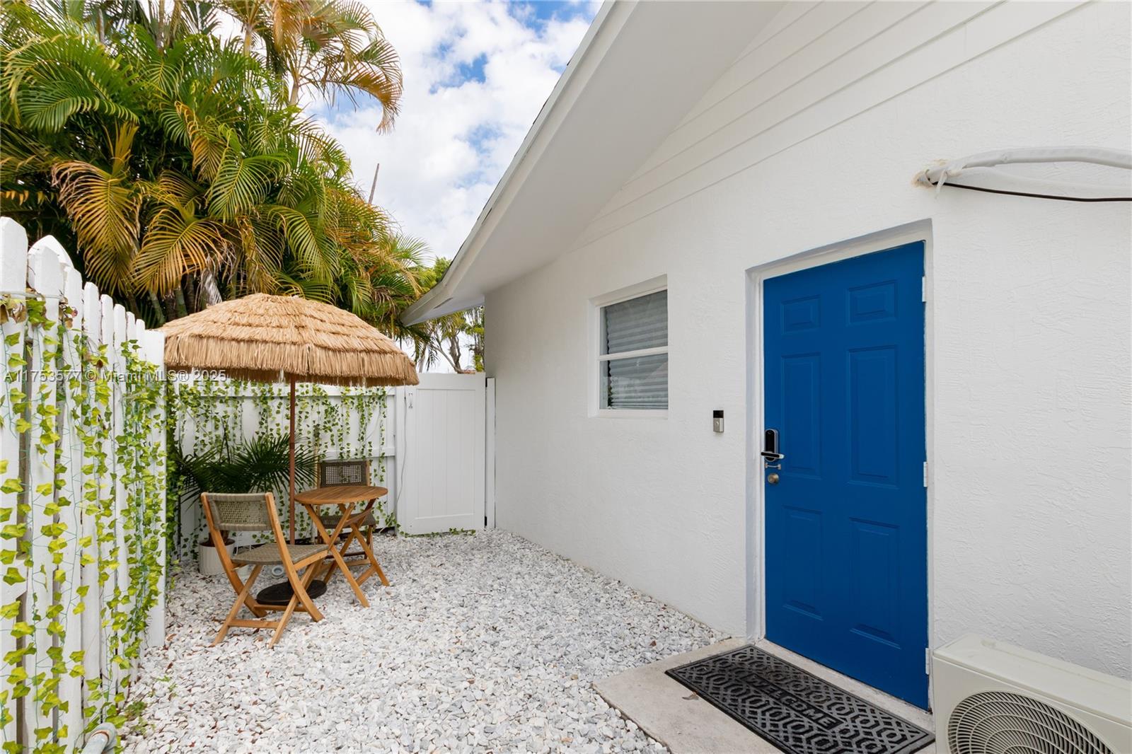 COUNTRY CLUB VILLAGE SEC - Residential Lease