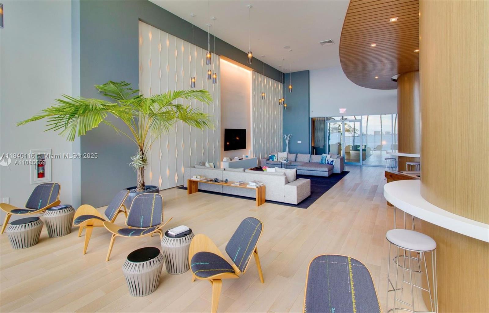 ICON BAY CONDO - Residential Lease