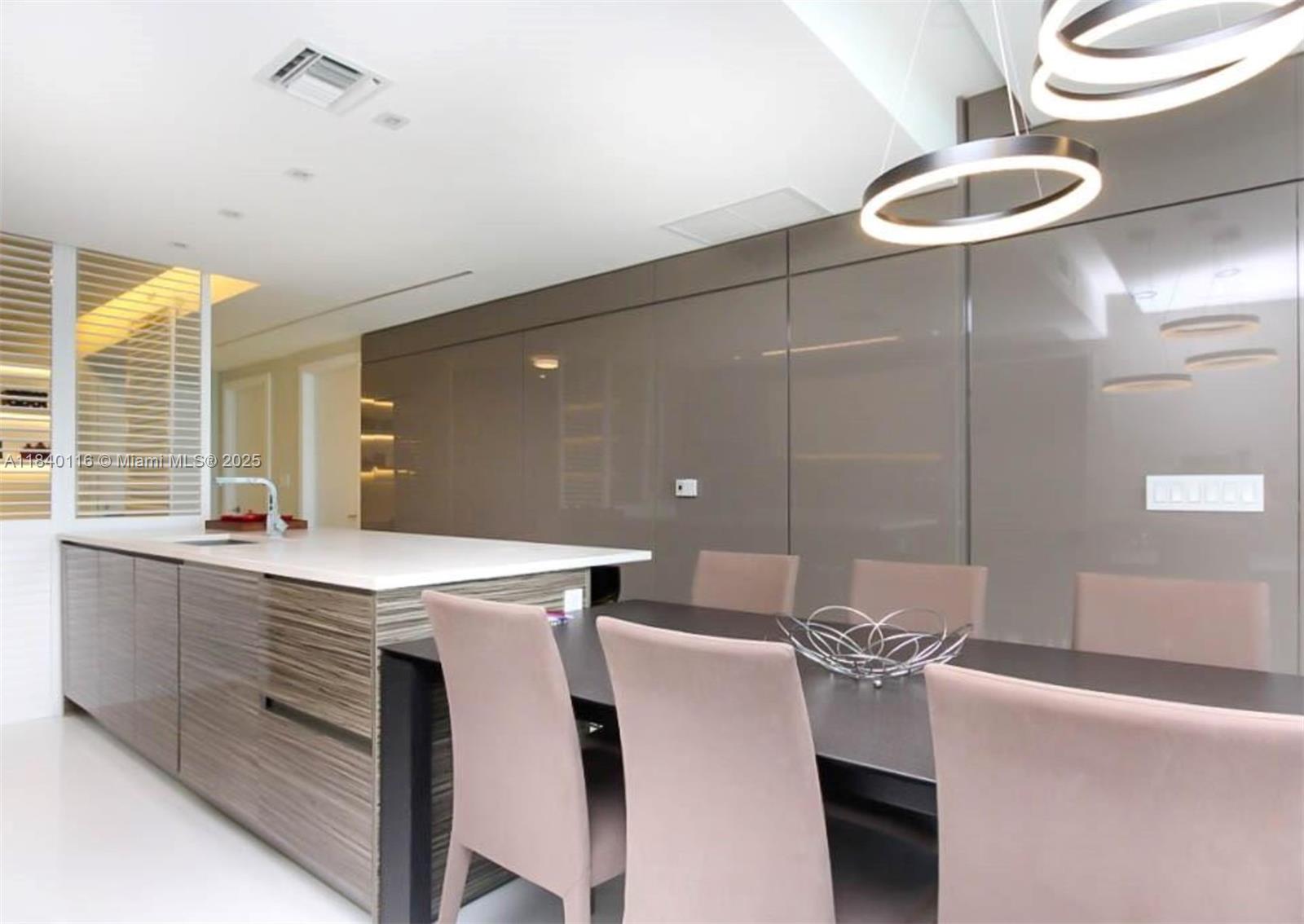 ICON BAY CONDO - Residential Lease