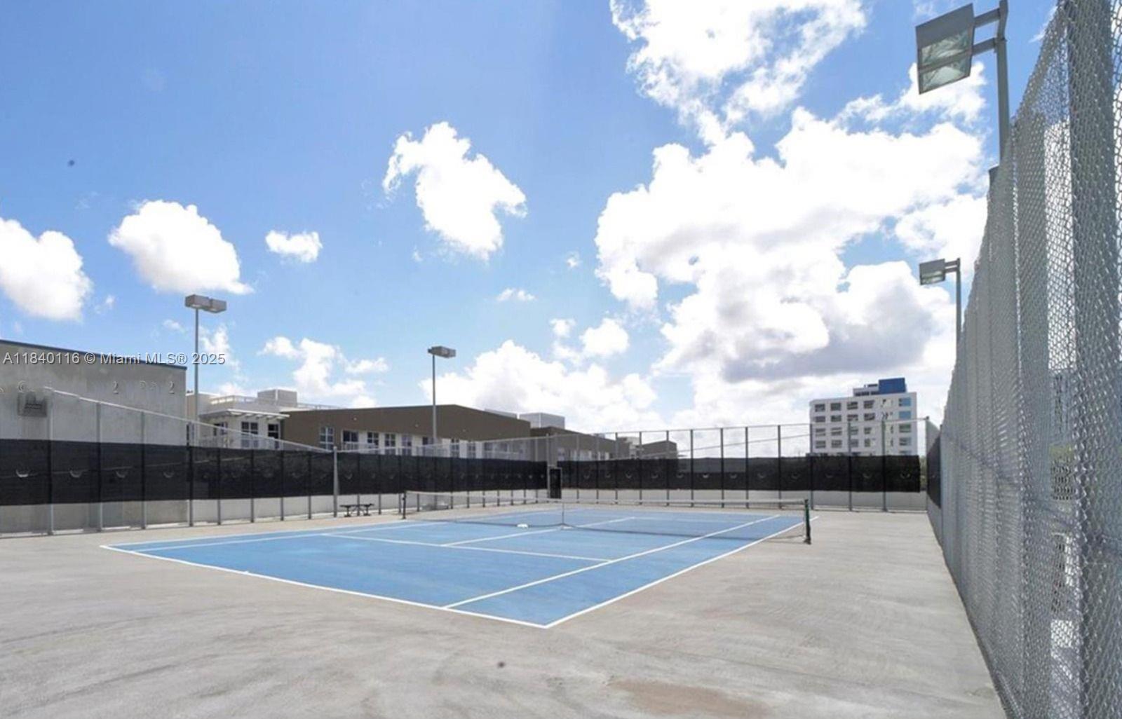 ICON BAY CONDO - Residential Lease