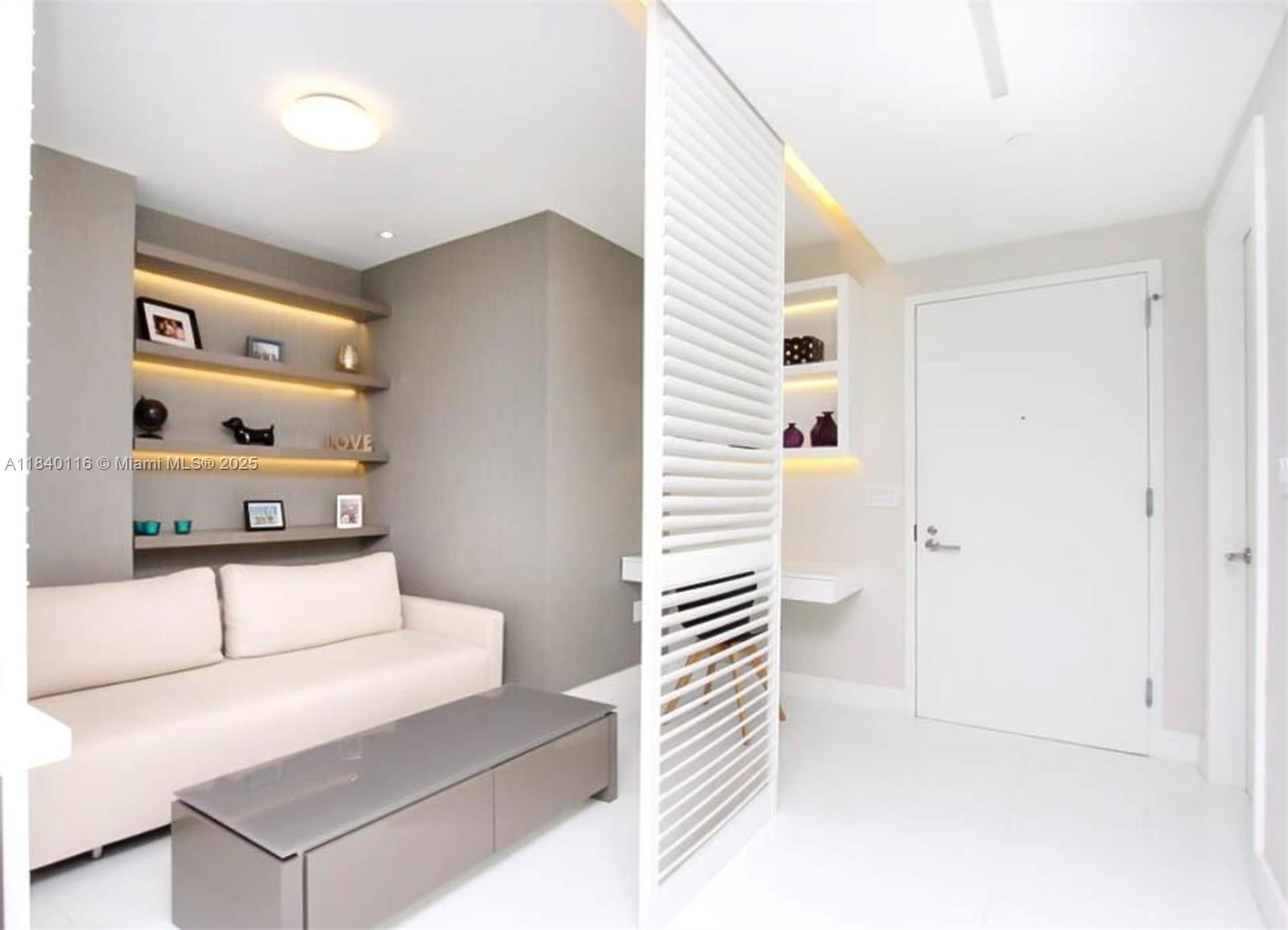 ICON BAY CONDO - Residential Lease