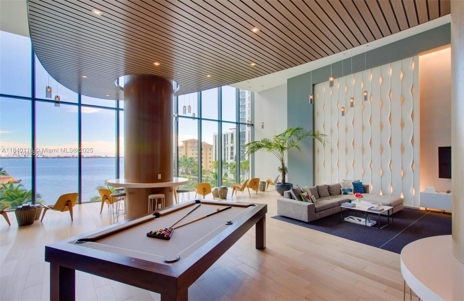 ICON BAY CONDO - Residential Lease