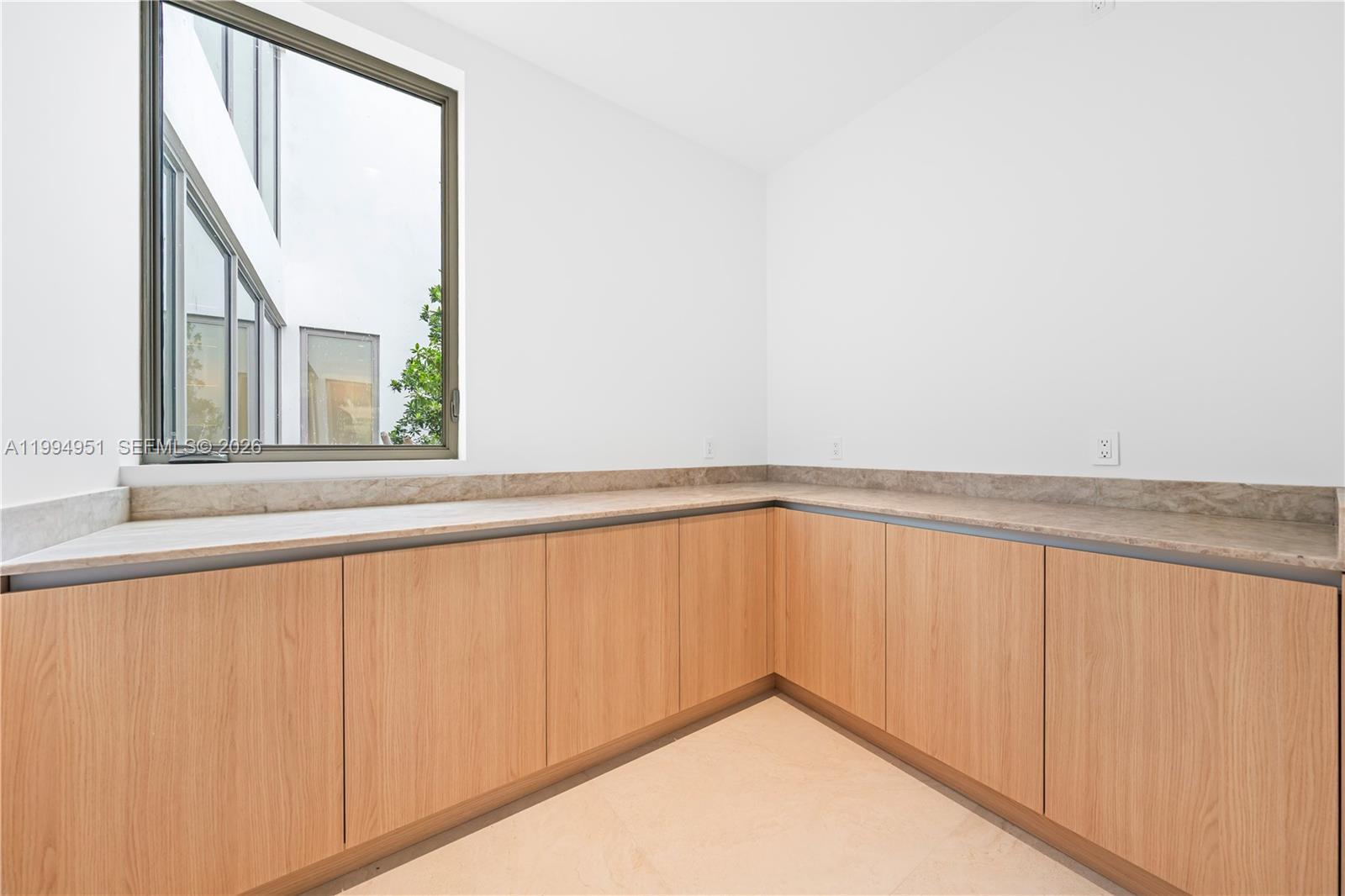 ALLENDALE SUB DB 943-562 - Residential