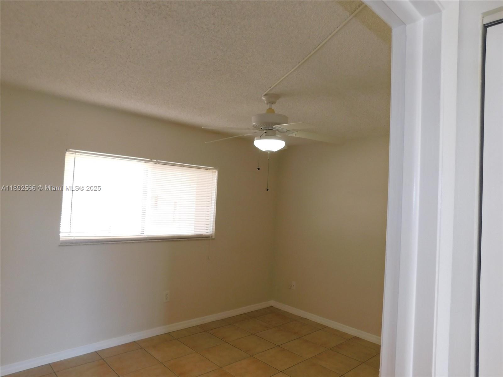 HORIZONS WEST CONDO 7 - Residential