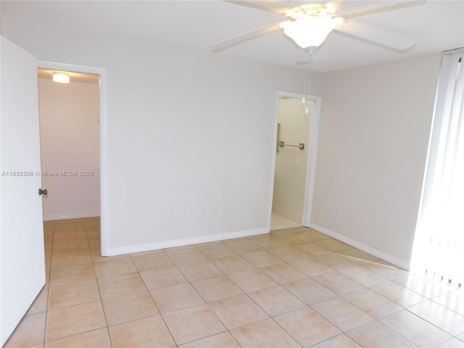 HORIZONS WEST CONDO 7 - Residential