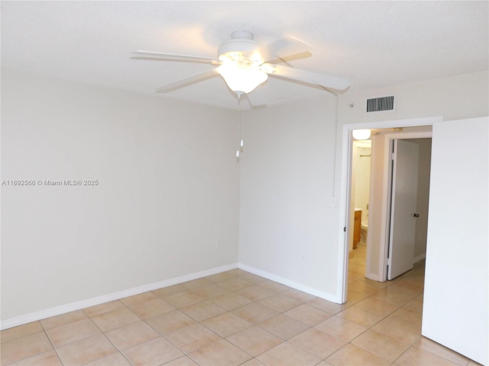 HORIZONS WEST CONDO 7 - Residential