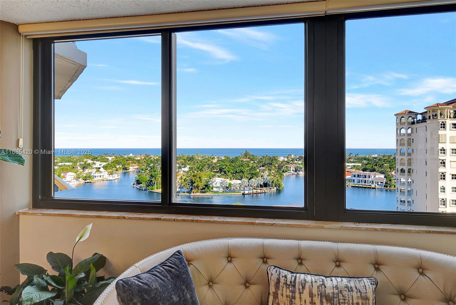 20185 E Country Club Dr 1101