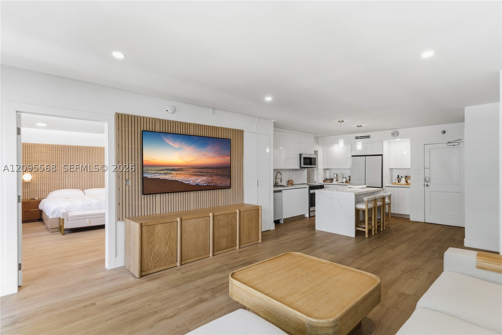 10185 Collins Ave 722