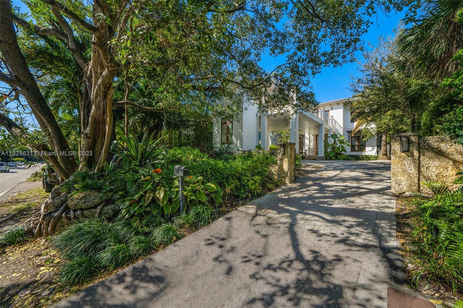 BRICKELL FLAGLER - Residential