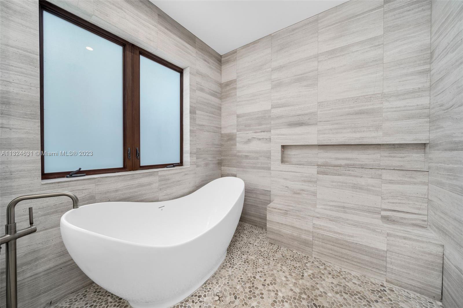 BRICKELL FLAGLER - Residential