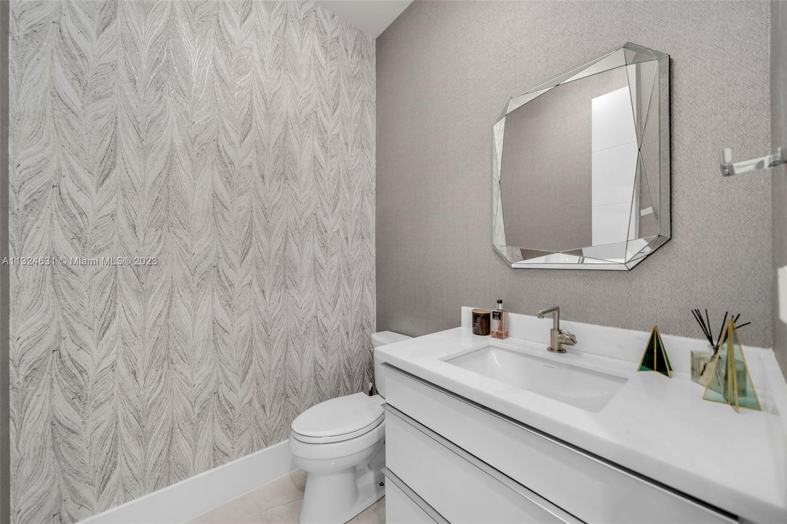 BRICKELL FLAGLER - Residential