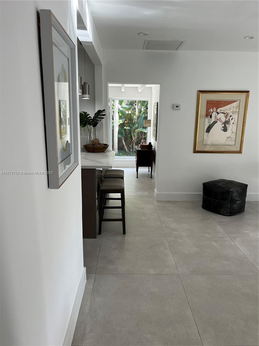 NEW UTOPIA - Residential Lease