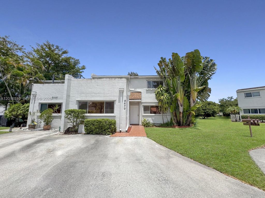 Photo of 8670 Bridle Path Ct #111A, Davie, FL 33328 (MLS # A12016519)