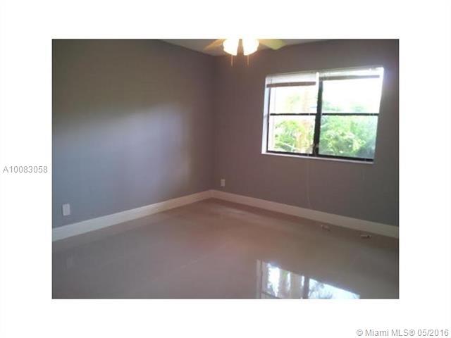 HOLLYWOOD PARC CONDO - Residential Lease