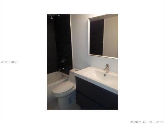 HOLLYWOOD PARC CONDO - Residential Lease