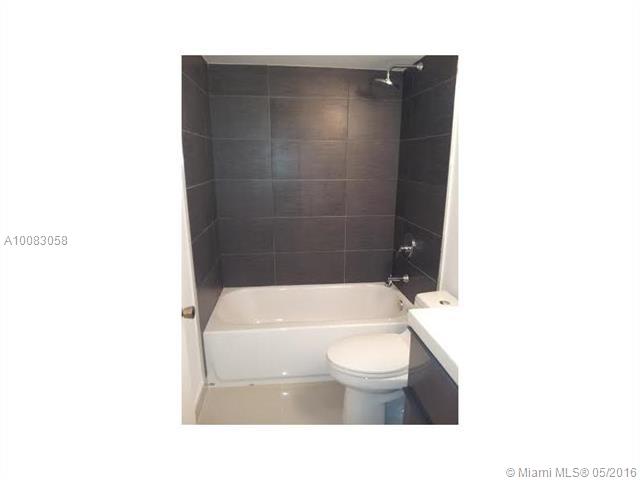 HOLLYWOOD PARC CONDO - Residential Lease