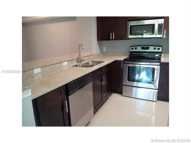 HOLLYWOOD PARC CONDO - Residential Lease