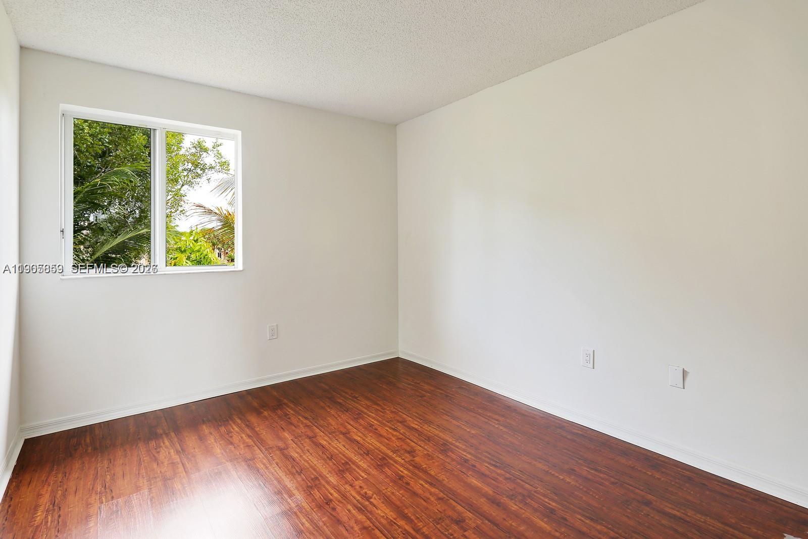 CONTINENTAL HOMES AT LAGO - Residential