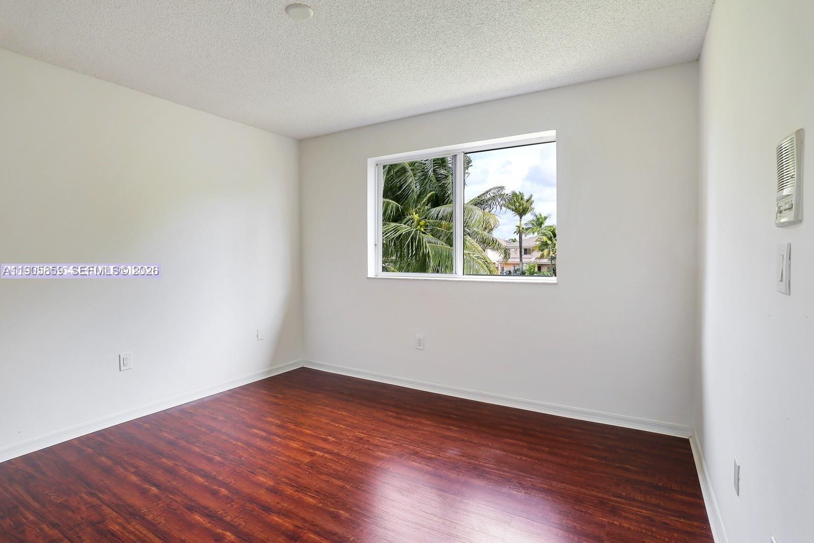 CONTINENTAL HOMES AT LAGO - Residential