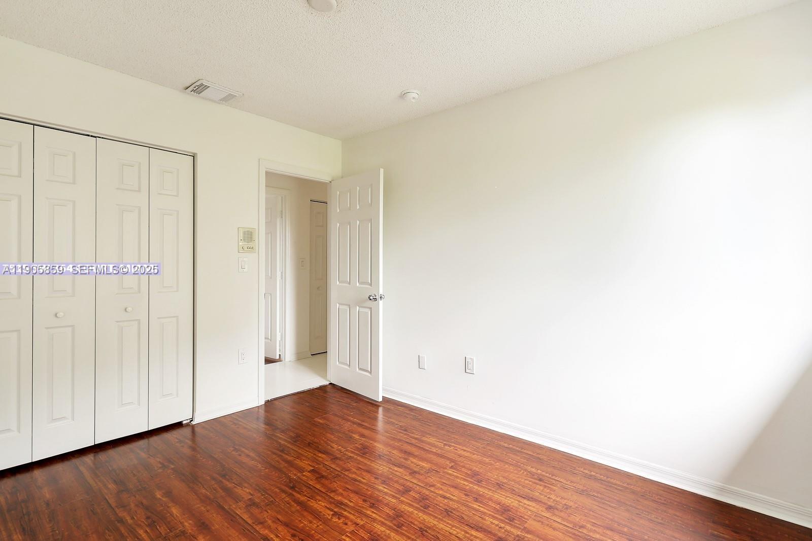 CONTINENTAL HOMES AT LAGO - Residential