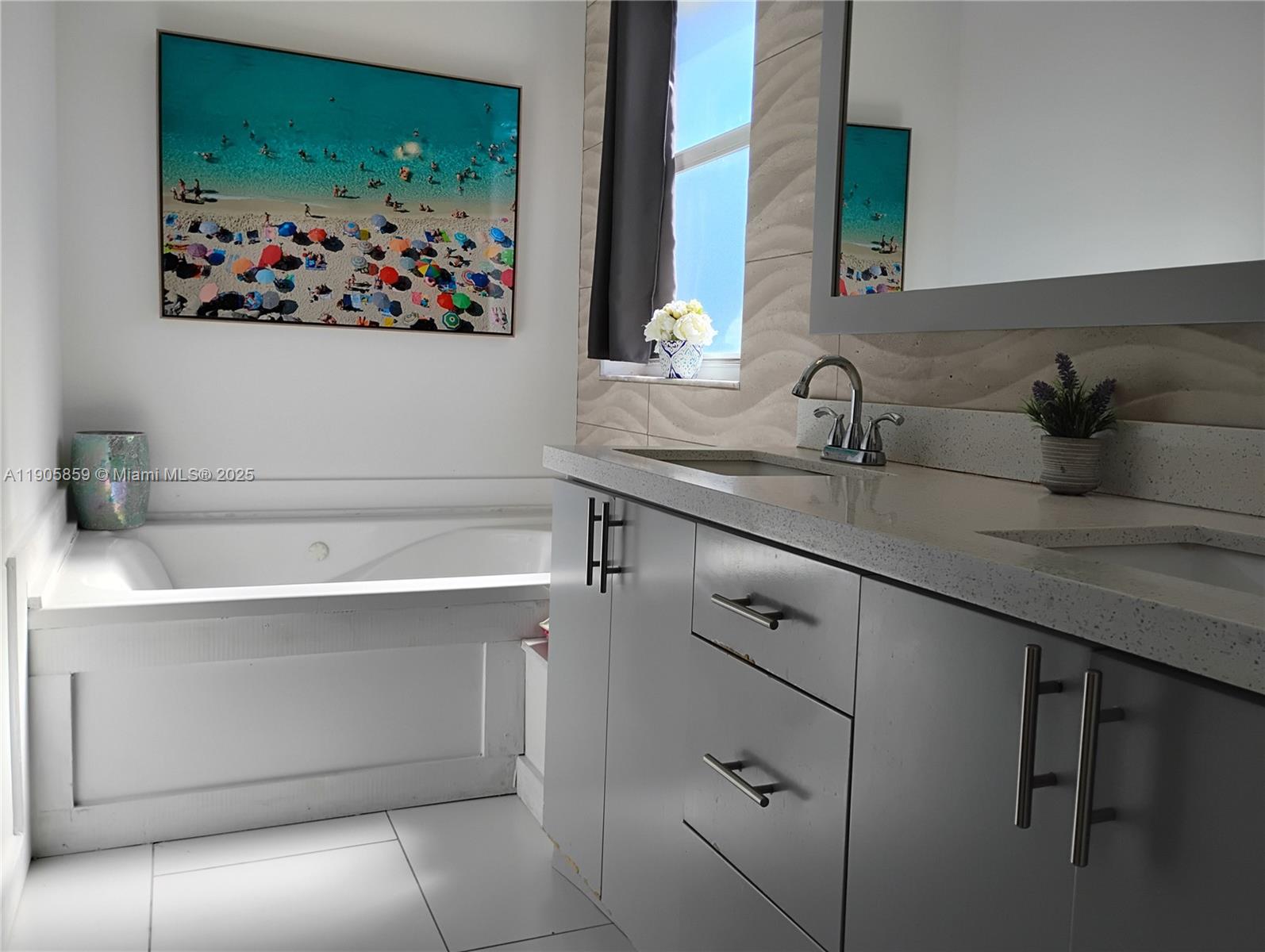 CONTINENTAL HOMES AT LAGO - Residential